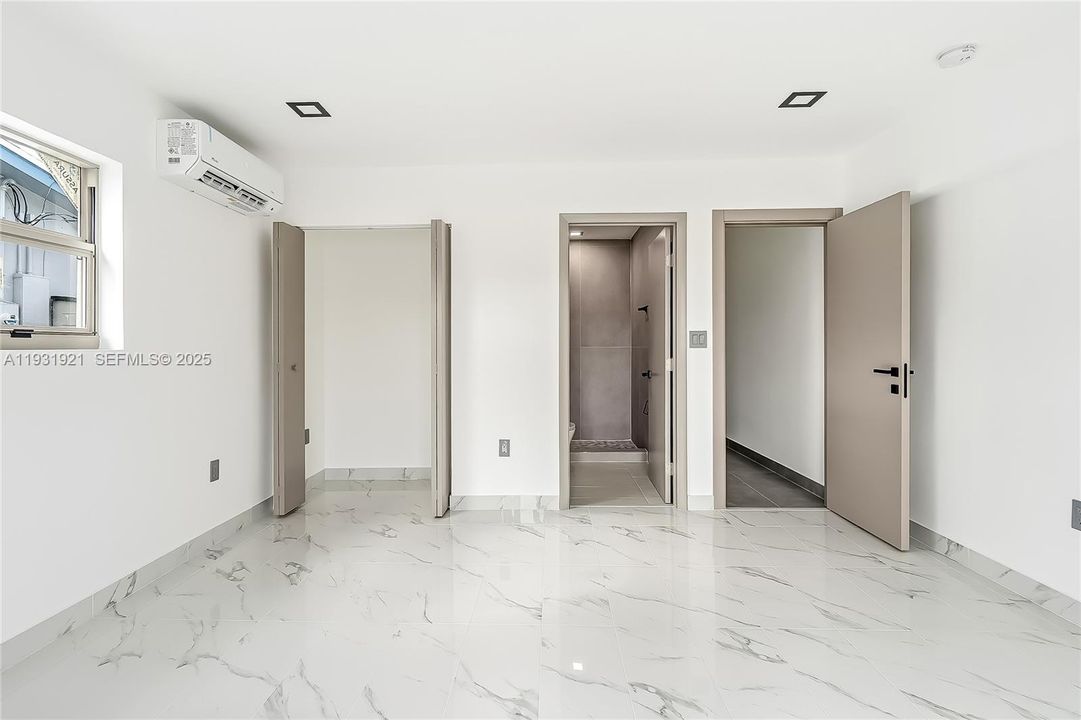 На продажу: $750,000 (3 спален, 3 ванн, 1432 Квадратных фут)