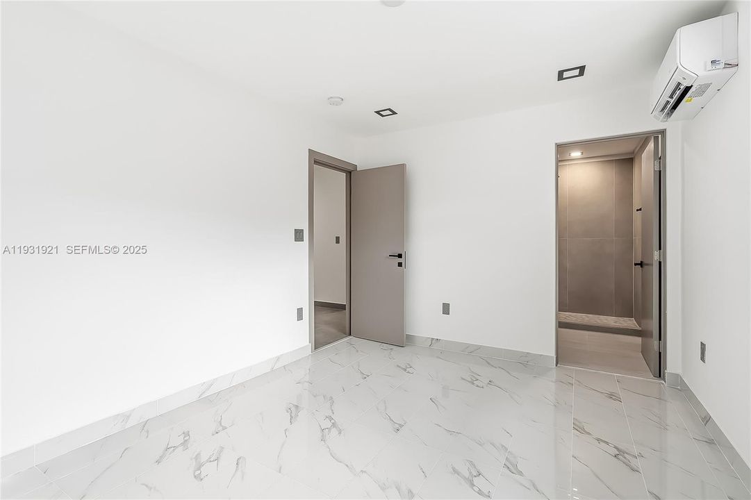 На продажу: $750,000 (3 спален, 3 ванн, 1432 Квадратных фут)