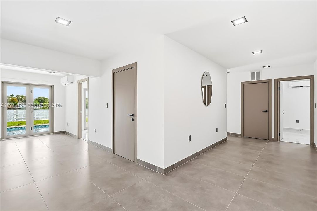 На продажу: $750,000 (3 спален, 3 ванн, 1432 Квадратных фут)