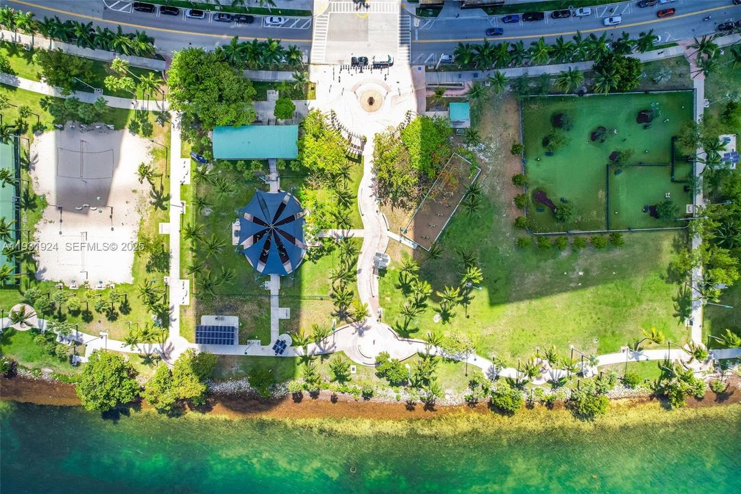 For Rent: $2,350 (0 beds, 1 baths, 401 Square Feet)