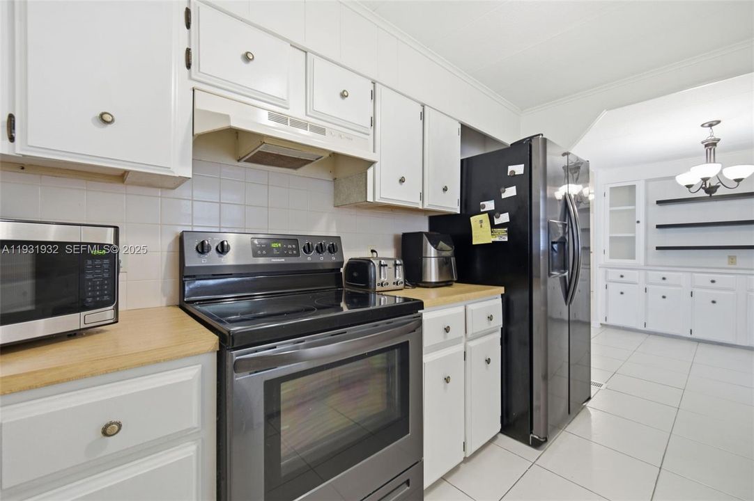 待售: $299,000 (2 贝兹, 2 浴室, 1449 平方英尺)