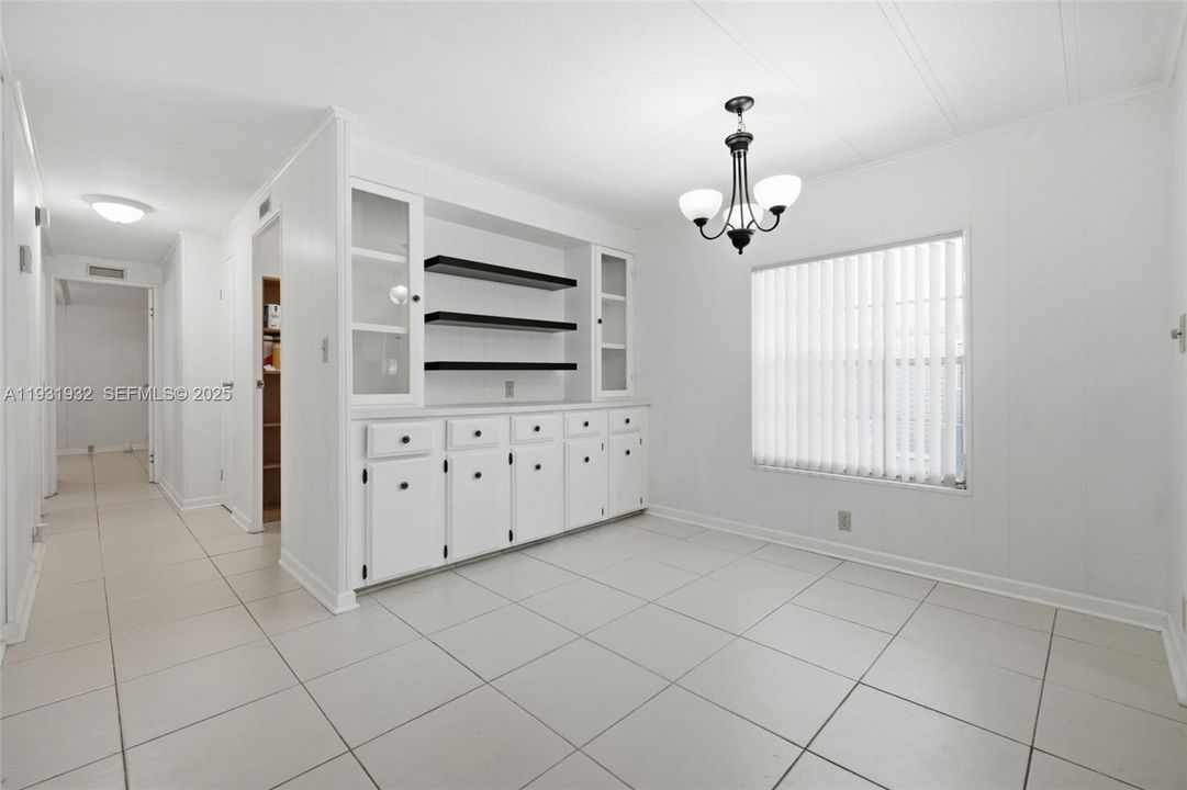 待售: $299,000 (2 贝兹, 2 浴室, 1449 平方英尺)