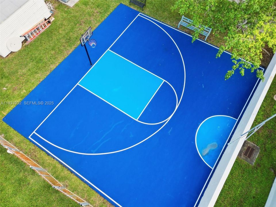 待售: $299,000 (2 贝兹, 2 浴室, 1449 平方英尺)