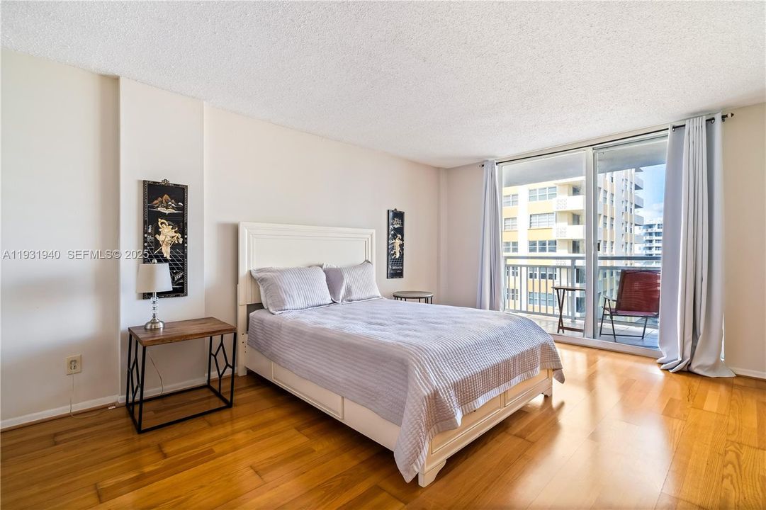 En Venta: $235,000 (1 camas, 1 baños, 870 Pies cuadrados)