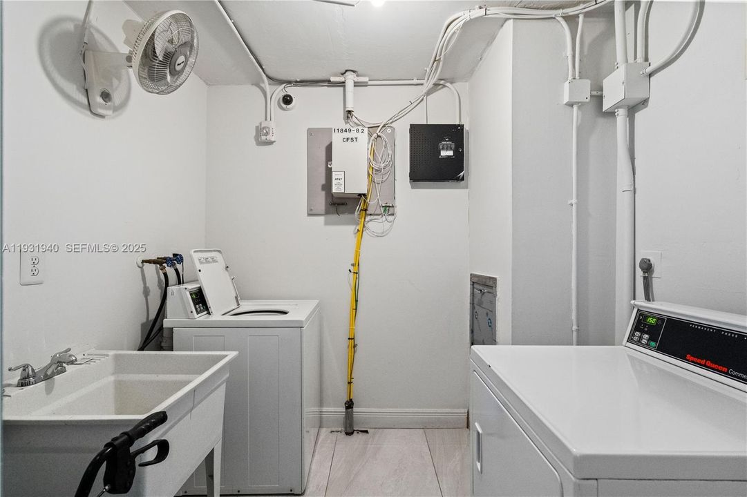 En Venta: $235,000 (1 camas, 1 baños, 870 Pies cuadrados)