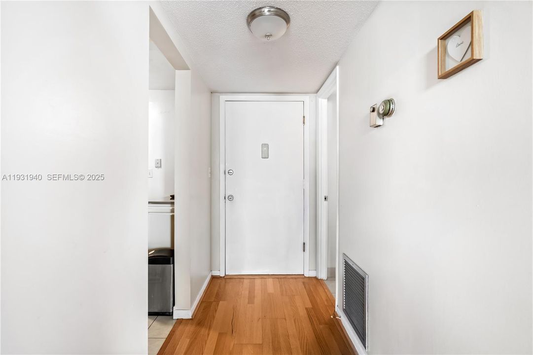 En Venta: $235,000 (1 camas, 1 baños, 870 Pies cuadrados)