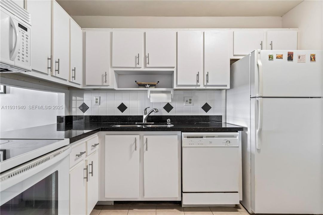 En Venta: $235,000 (1 camas, 1 baños, 870 Pies cuadrados)