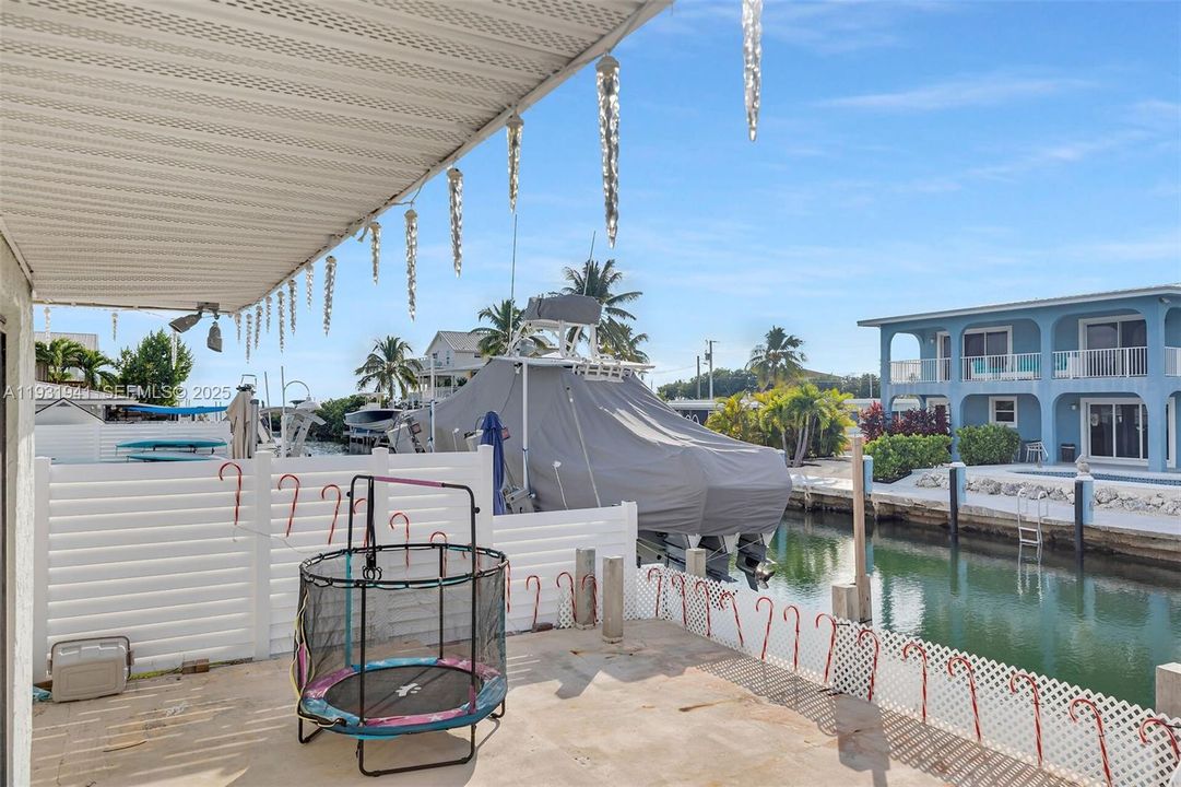 На продажу: $698,000 (2 спален, 2 ванн, 945 Квадратных фут)