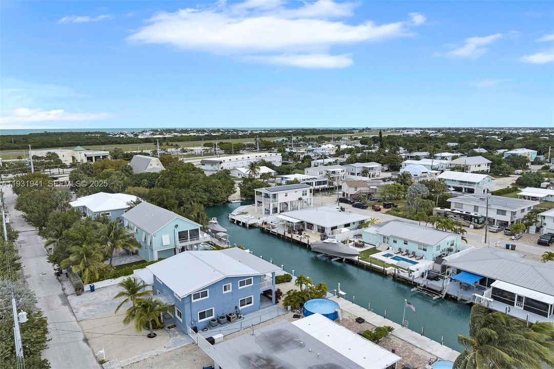 На продажу: $698,000 (2 спален, 2 ванн, 945 Квадратных фут)