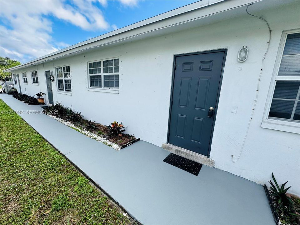 En Renta: $1,850 (2 camas, 1 baños, 2116 Pies cuadrados)