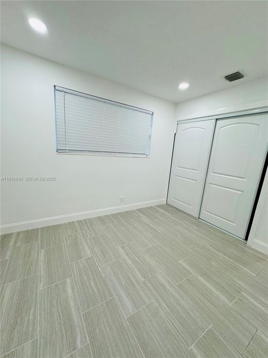 En Renta: $1,850 (2 camas, 1 baños, 2116 Pies cuadrados)