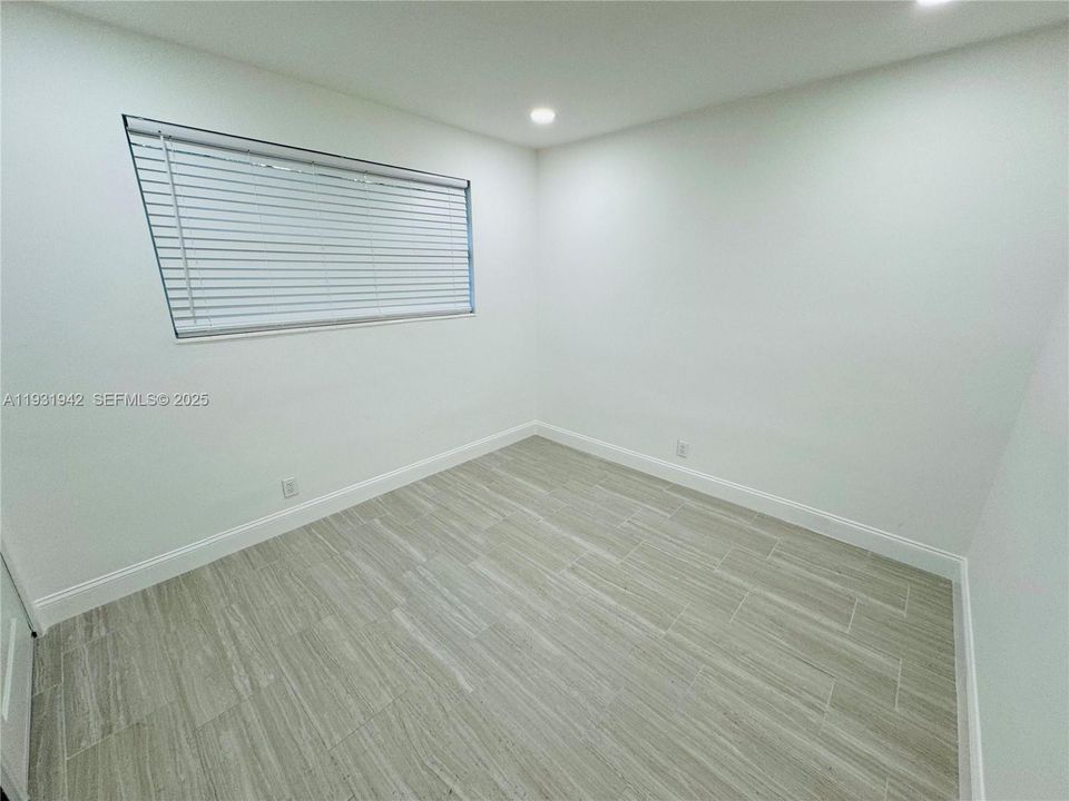 En Renta: $1,850 (2 camas, 1 baños, 2116 Pies cuadrados)