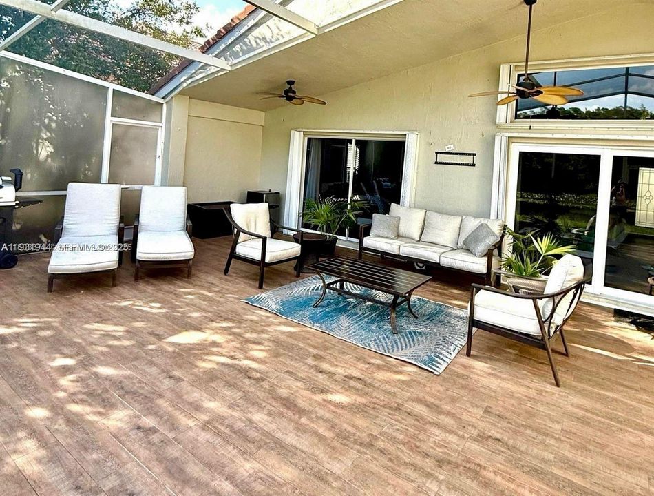 For Rent: $5,500 (4 beds, 2 baths, 2055 Square Feet)