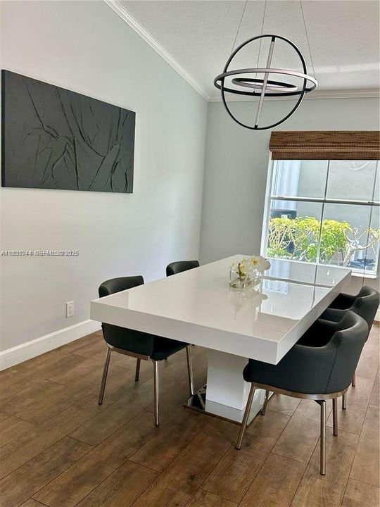 For Rent: $5,500 (4 beds, 2 baths, 2055 Square Feet)