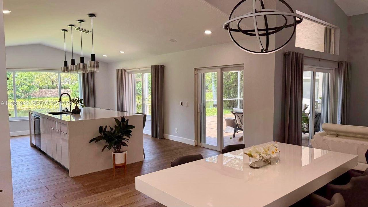 For Rent: $5,500 (4 beds, 2 baths, 2055 Square Feet)