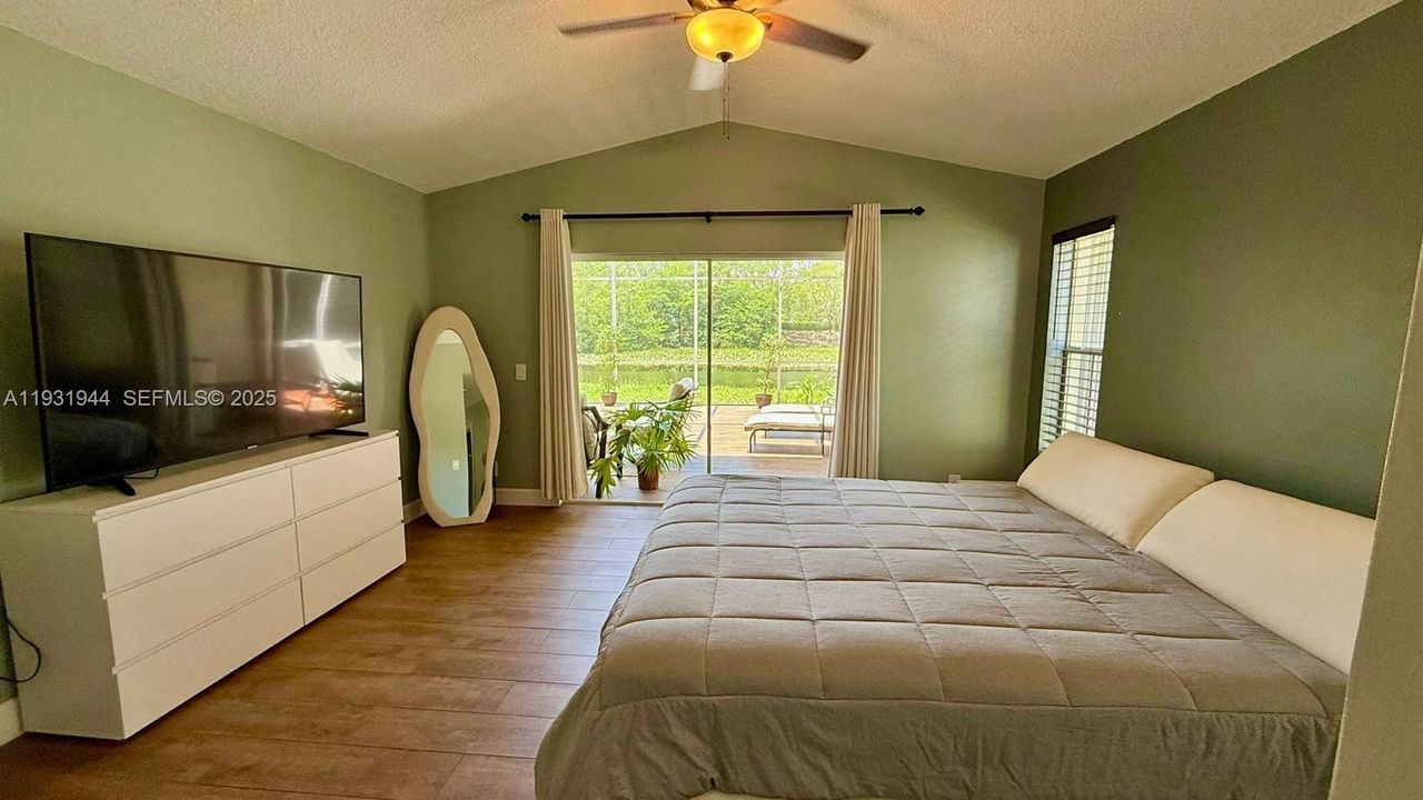 For Rent: $5,500 (4 beds, 2 baths, 2055 Square Feet)