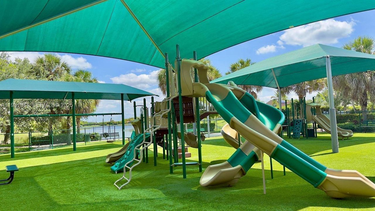 For Rent: $5,500 (4 beds, 2 baths, 2055 Square Feet)