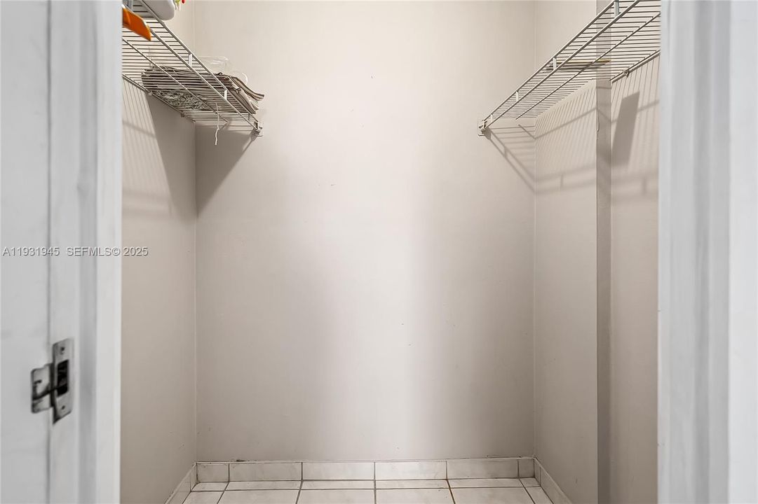 В аренду: $2,000 (1 спален, 1 ванн, 546 Квадратных фут)