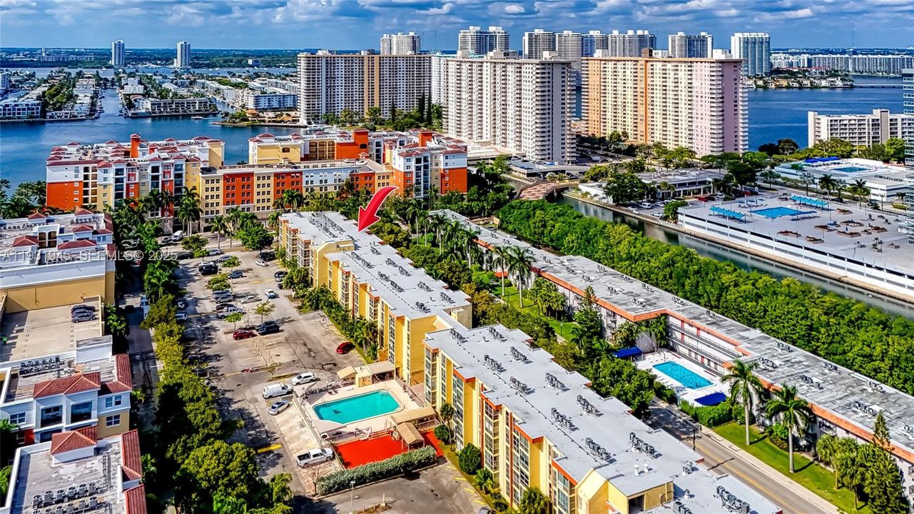 В аренду: $2,000 (1 спален, 1 ванн, 546 Квадратных фут)