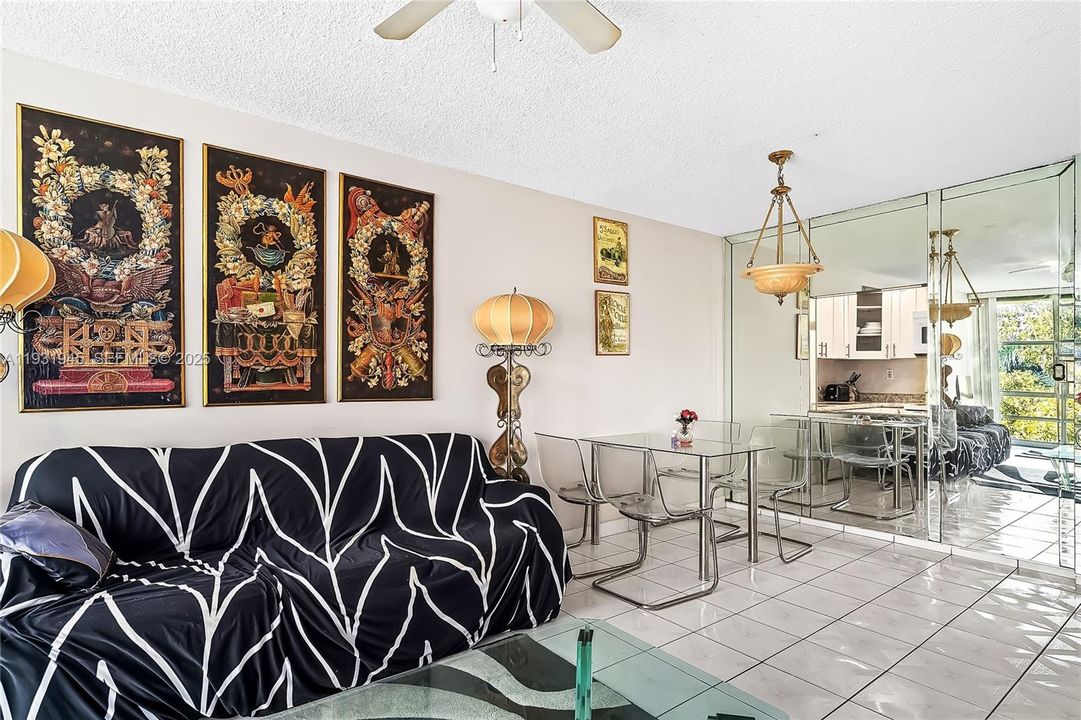 В аренду: $2,000 (1 спален, 1 ванн, 546 Квадратных фут)