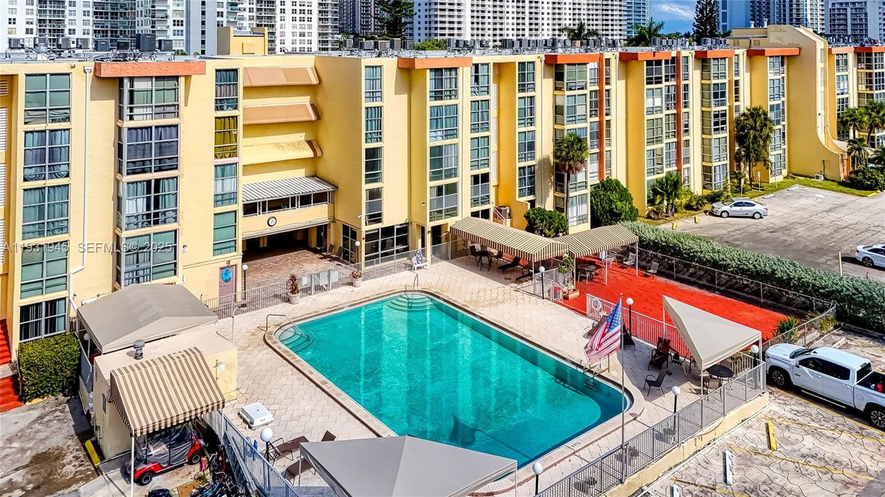 В аренду: $2,000 (1 спален, 1 ванн, 546 Квадратных фут)