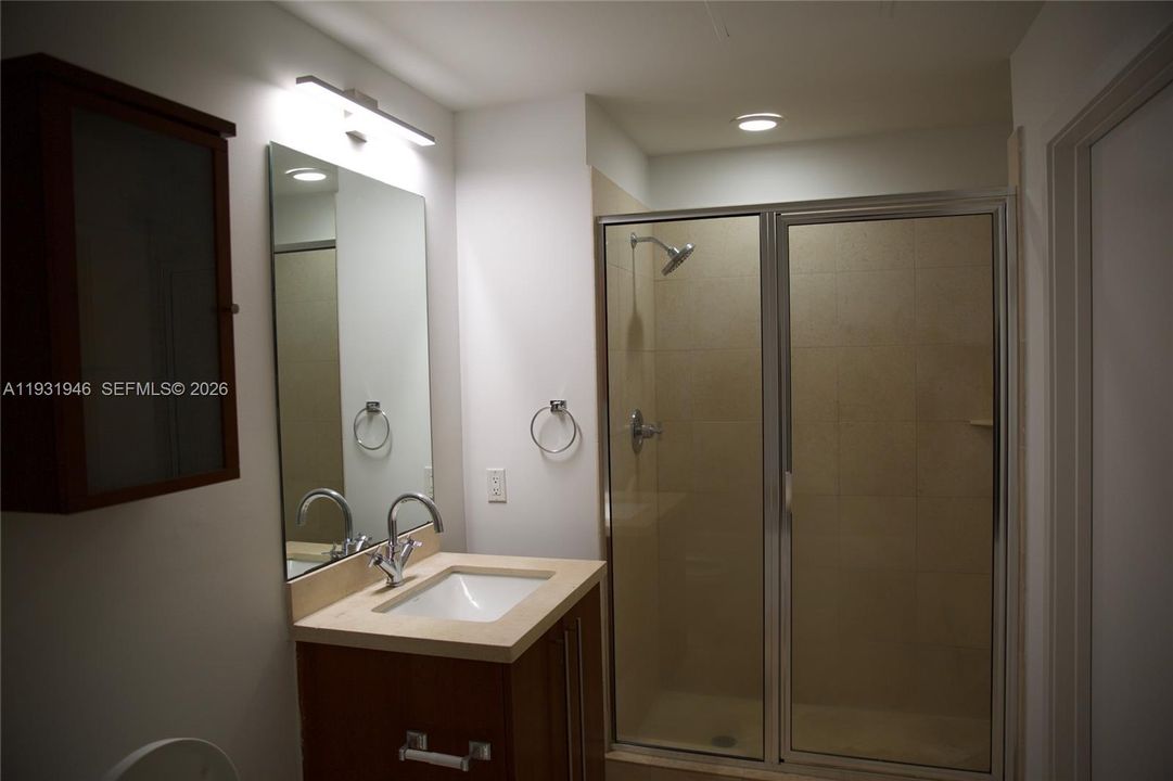 В аренду: $2,950 (1 спален, 1 ванн, 693 Квадратных фут)