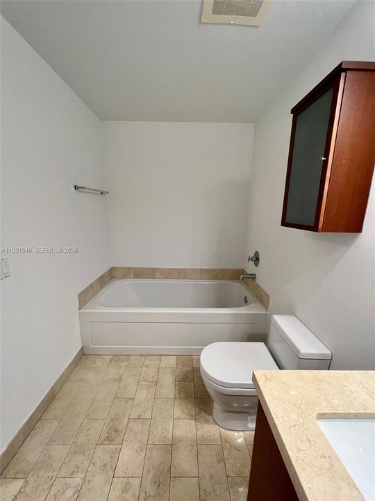 В аренду: $2,950 (1 спален, 1 ванн, 693 Квадратных фут)