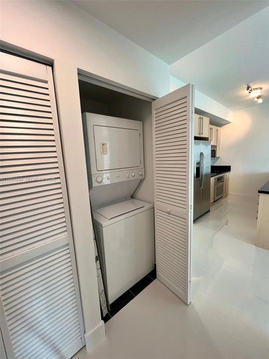 В аренду: $2,950 (1 спален, 1 ванн, 693 Квадратных фут)