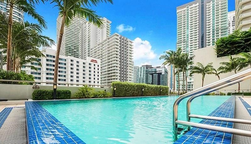 В аренду: $2,950 (1 спален, 1 ванн, 693 Квадратных фут)