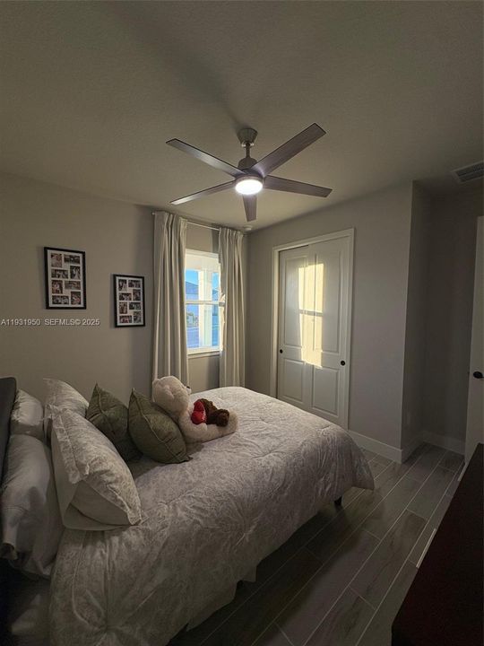 En Renta: $3,000 (4 camas, 2 baños, 2005 Pies cuadrados)