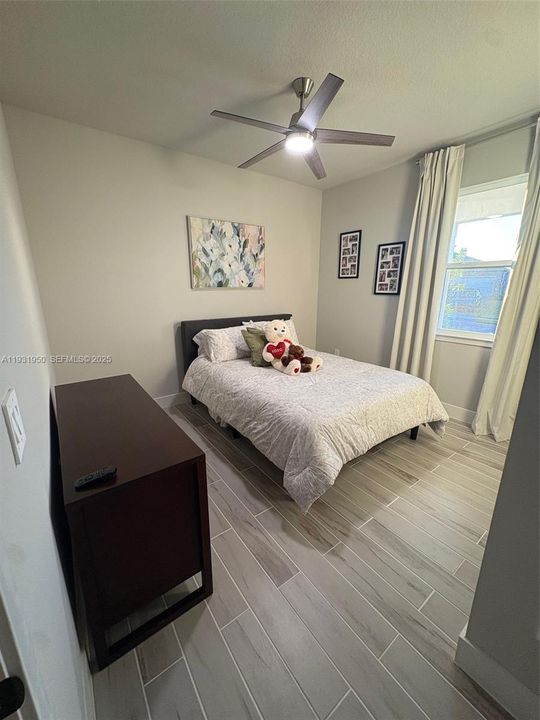 En Renta: $3,000 (4 camas, 2 baños, 2005 Pies cuadrados)