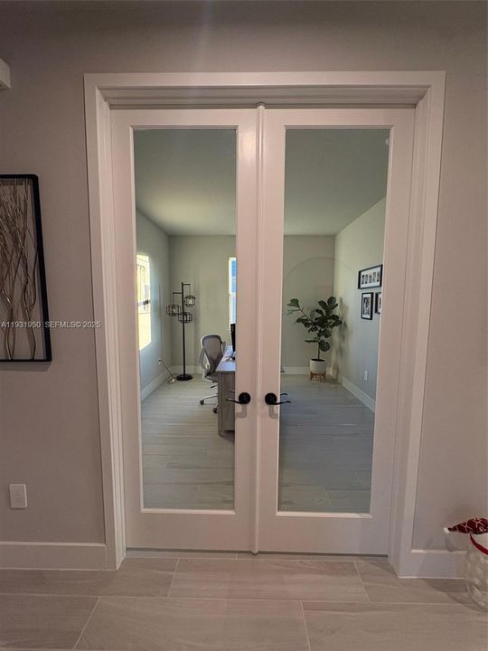 En Renta: $3,000 (4 camas, 2 baños, 2005 Pies cuadrados)