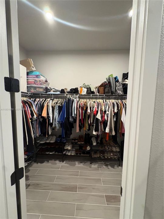 En Renta: $3,000 (4 camas, 2 baños, 2005 Pies cuadrados)