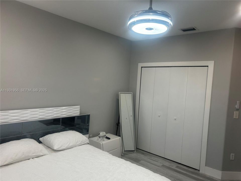 En Venta: $1,199,000 (6 camas, 5 baños, 3192 Pies cuadrados)