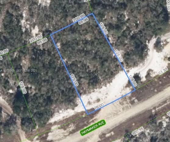 En Venta: $7,900 (0.21 acres)