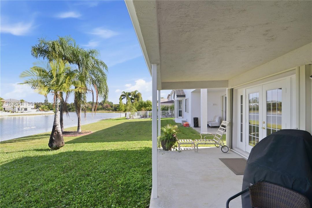 待售: $950,000 (4 贝兹, 3 浴室, 3378 平方英尺)