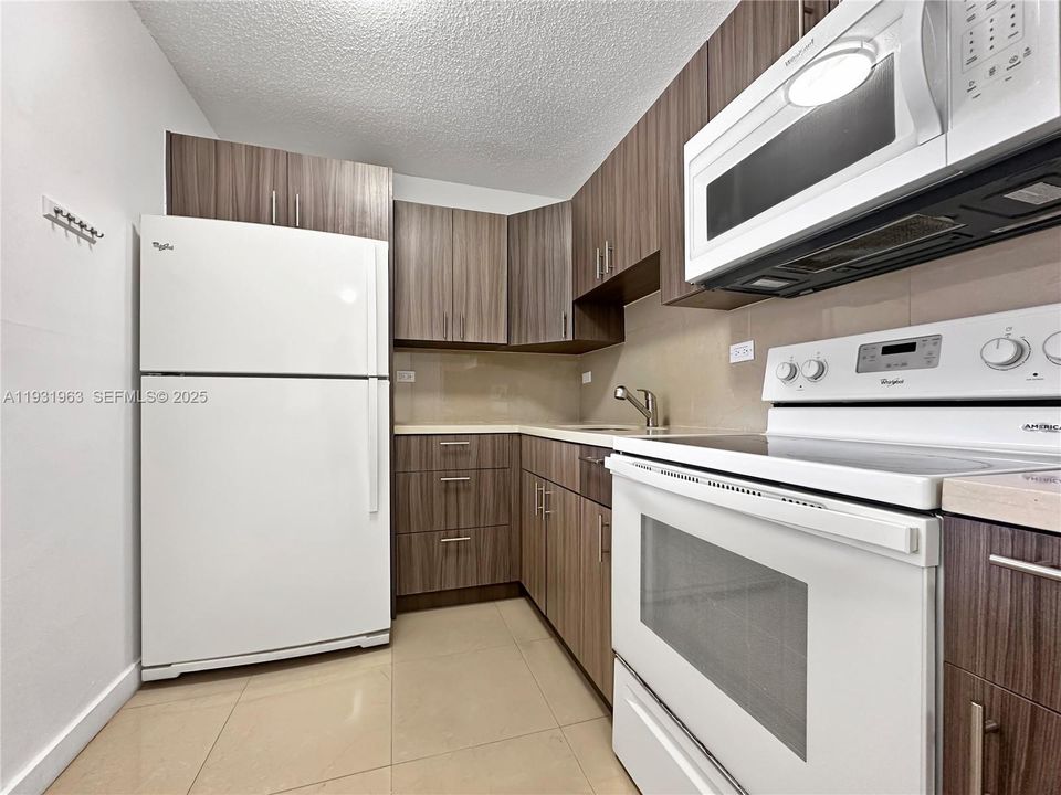 En Renta: $2,100 (2 camas, 2 baños, 870 Pies cuadrados)