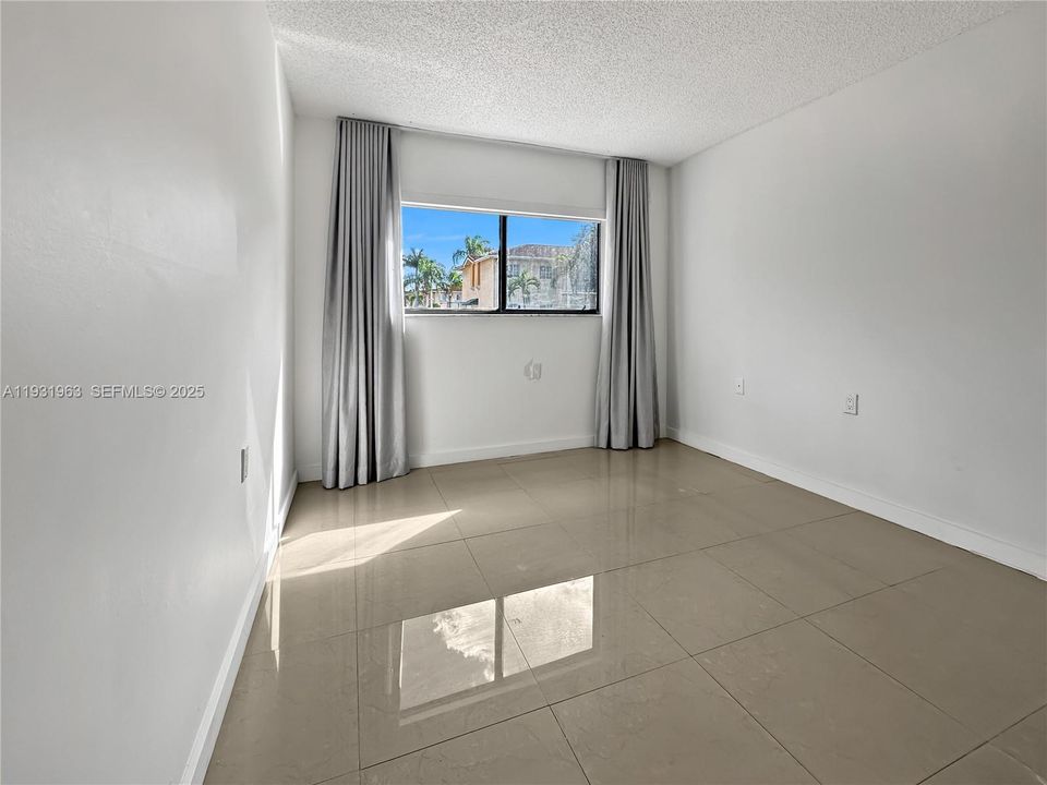 En Renta: $2,100 (2 camas, 2 baños, 870 Pies cuadrados)