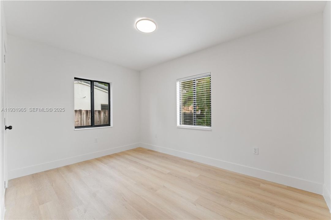 For Sale: $829,000 (4 beds, 2 baths, 1619 Square Feet)