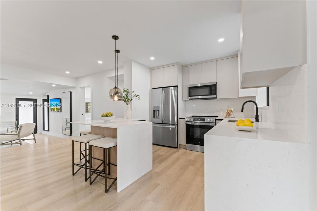 For Sale: $829,000 (4 beds, 2 baths, 1619 Square Feet)