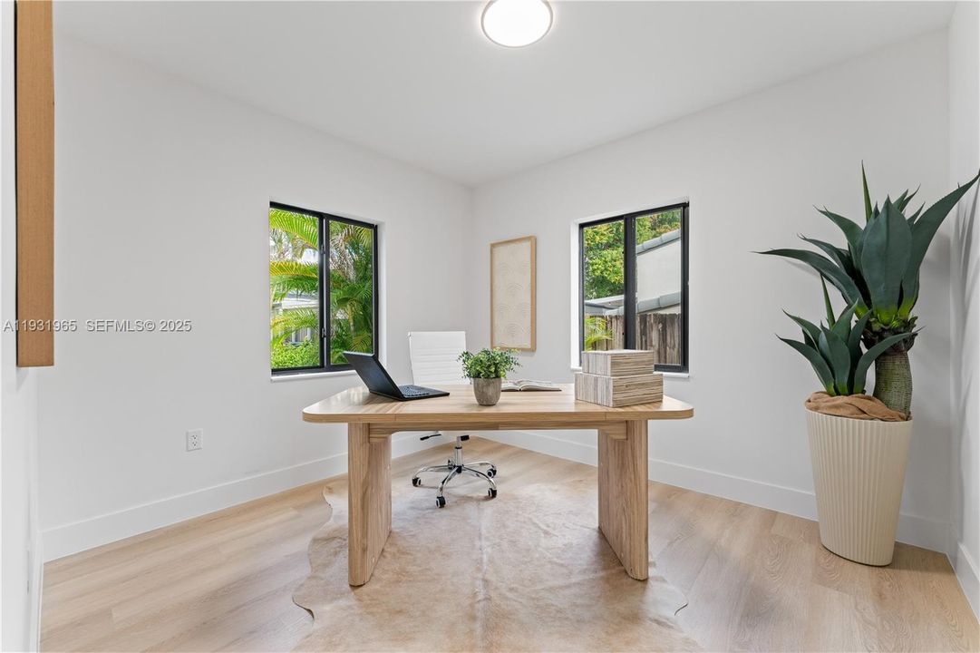 For Sale: $829,000 (4 beds, 2 baths, 1619 Square Feet)