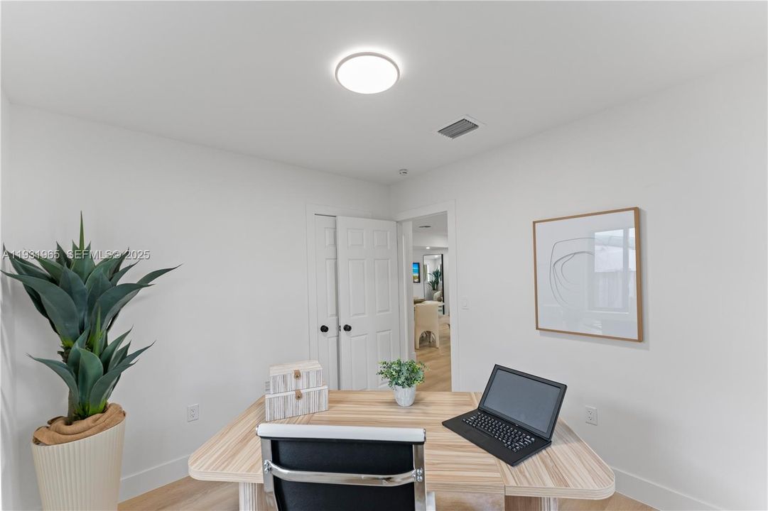 For Sale: $829,000 (4 beds, 2 baths, 1619 Square Feet)