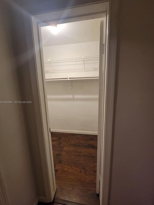 На продажу: $225,000 (2 спален, 2 ванн, 1360 Квадратных фут)