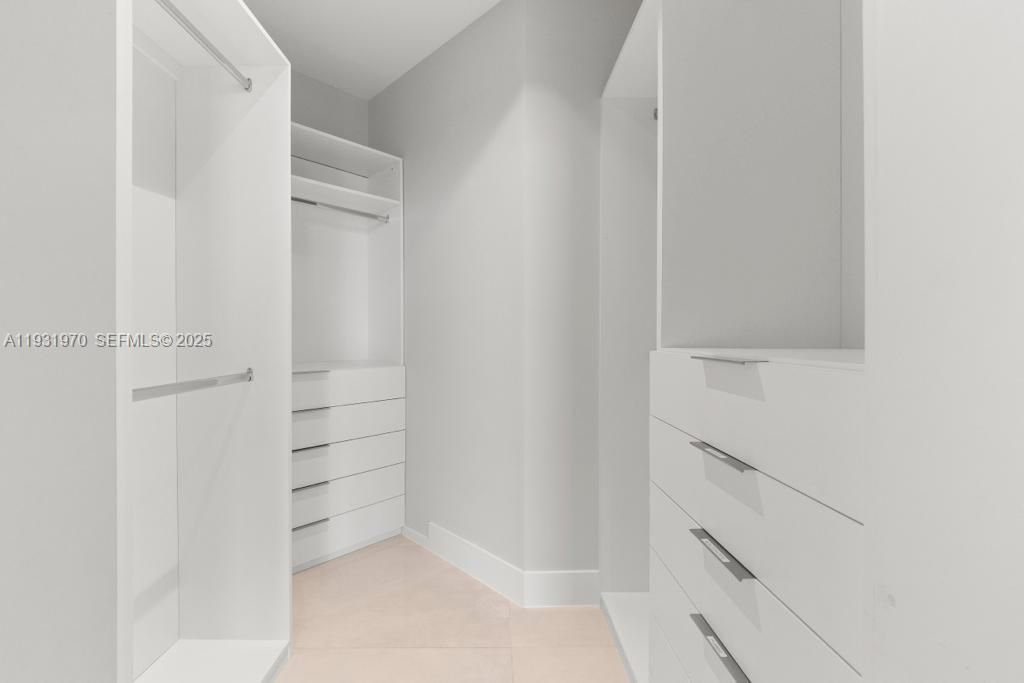 出租: $6,600 (3 贝兹, 3 浴室, 1470 平方英尺)