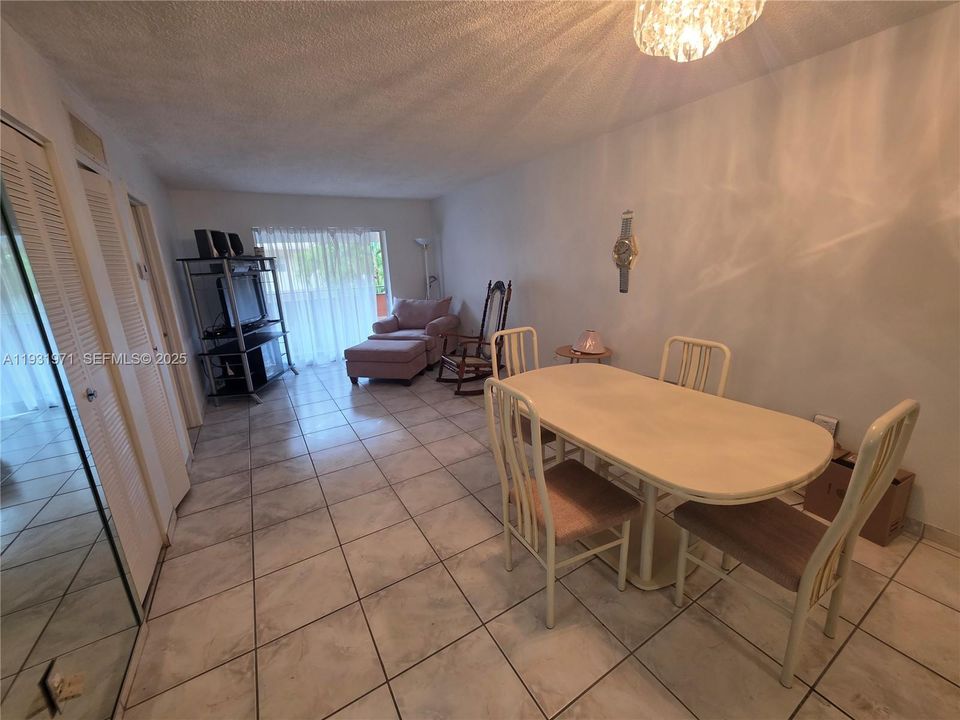 В аренду: $1,845 (1 спален, 1 ванн, 610 Квадратных фут)