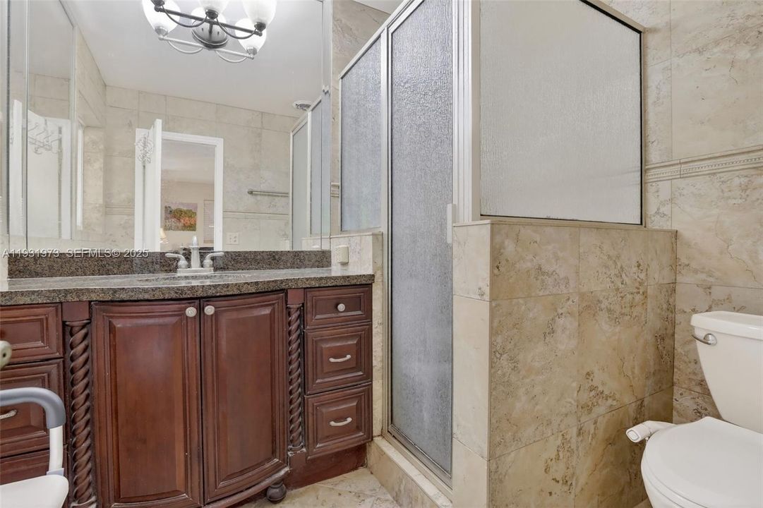 待售: $790,000 (4 贝兹, 2 浴室, 2578 平方英尺)