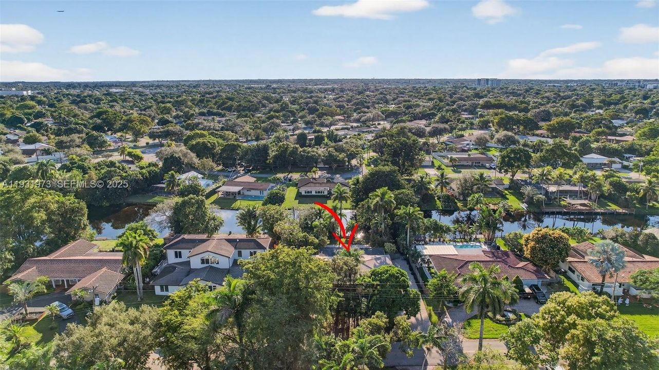 待售: $790,000 (4 贝兹, 2 浴室, 2578 平方英尺)