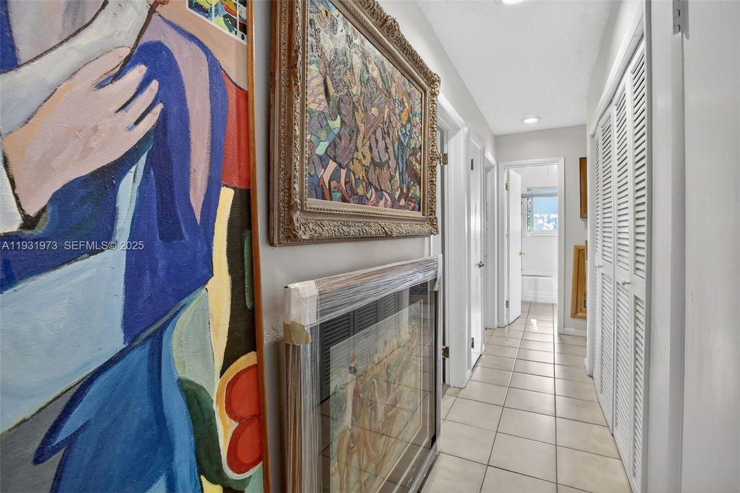 待售: $790,000 (4 贝兹, 2 浴室, 2578 平方英尺)