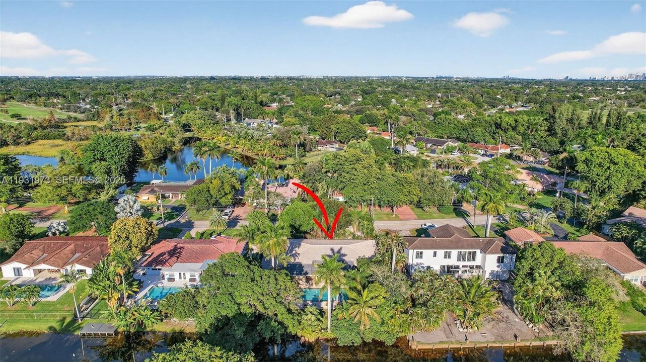 待售: $790,000 (4 贝兹, 2 浴室, 2578 平方英尺)