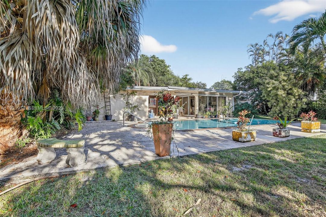 待售: $790,000 (4 贝兹, 2 浴室, 2578 平方英尺)